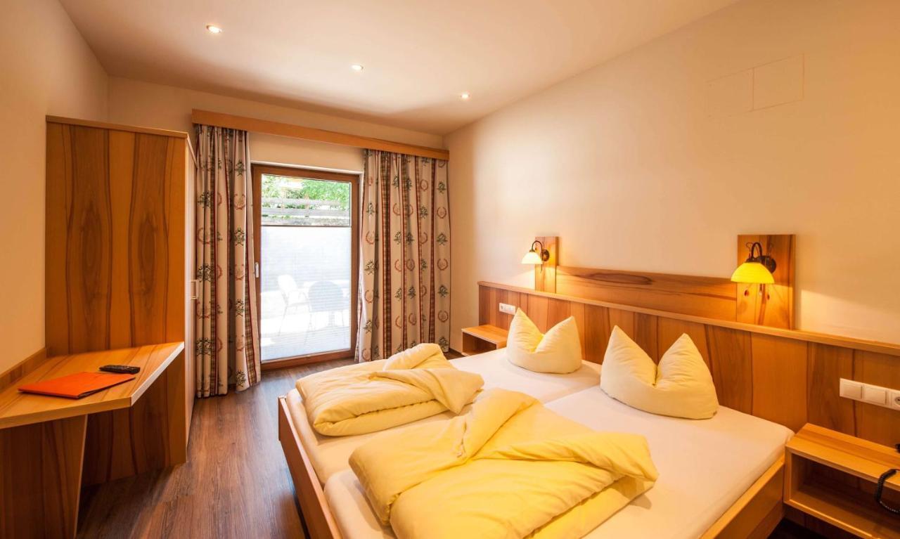 Rustika - Appartements & Spa Ehrwald Kültér fotó