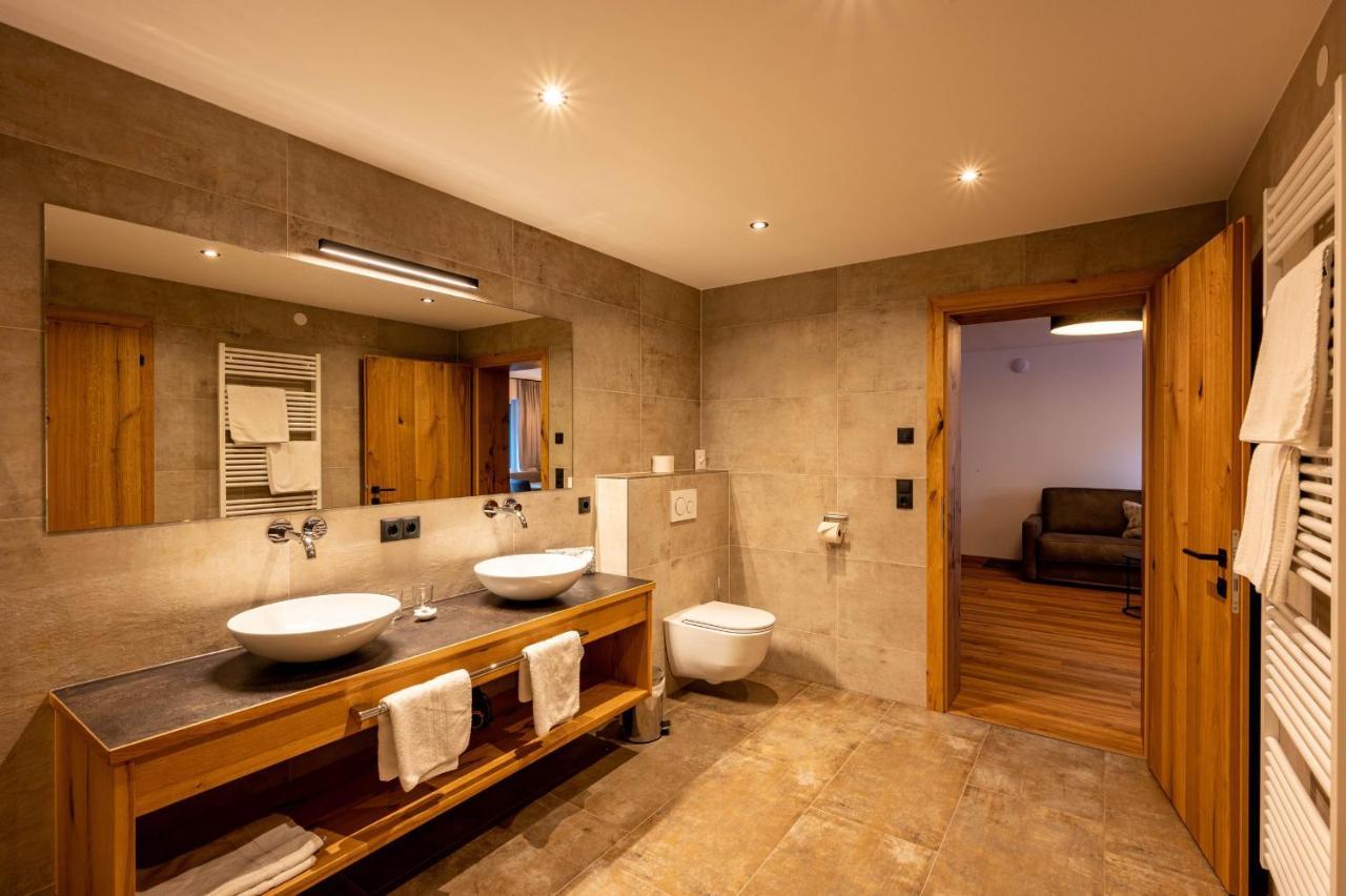 Rustika - Appartements & Spa Ehrwald Kültér fotó