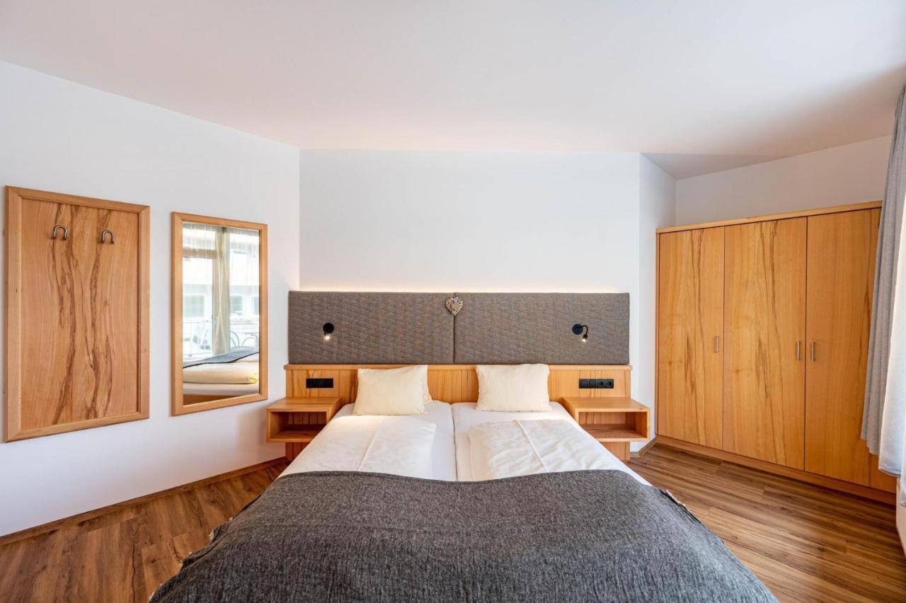 Rustika - Appartements & Spa Ehrwald Kültér fotó