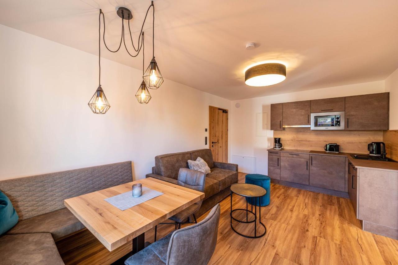 Rustika - Appartements & Spa Ehrwald Kültér fotó