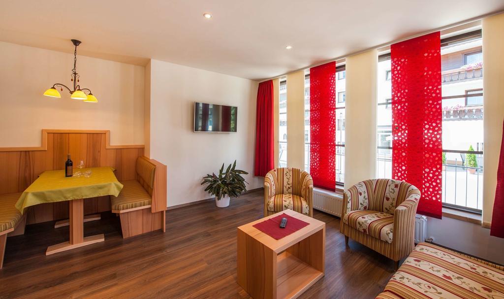 Rustika - Appartements & Spa Ehrwald Kültér fotó