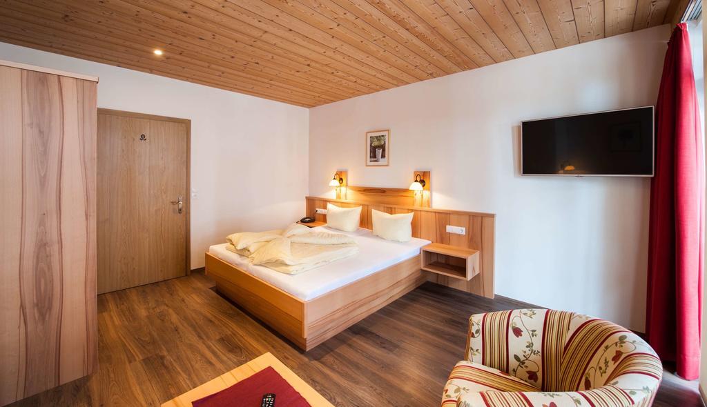 Rustika - Appartements & Spa Ehrwald Kültér fotó
