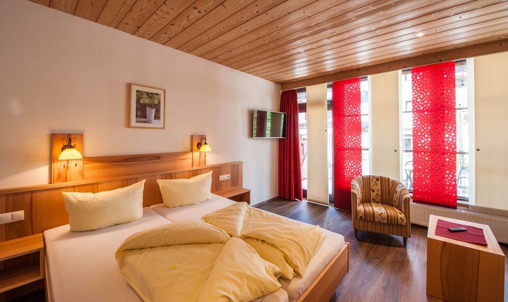 Rustika - Appartements & Spa Ehrwald Kültér fotó